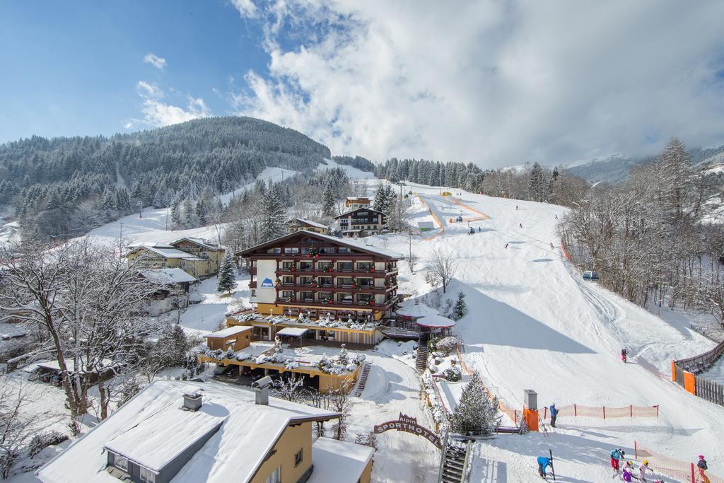 Alpin- Das Sporthotel - Ski In Ski Out Cityxpress, Summercard Included ツェル アム ゼー エクステリア 写真