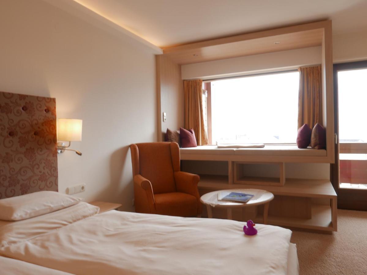Alpin- Das Sporthotel, Summercard Included May - September ツェル アム ゼー エクステリア 写真