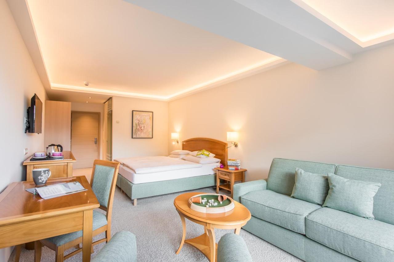 Alpin- Das Sporthotel, Summercard Included May - September ツェル アム ゼー エクステリア 写真
