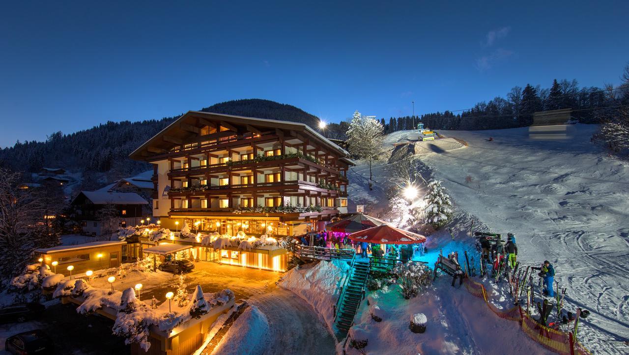 Alpin- Das Sporthotel, Summercard Included May - September ツェル アム ゼー エクステリア 写真