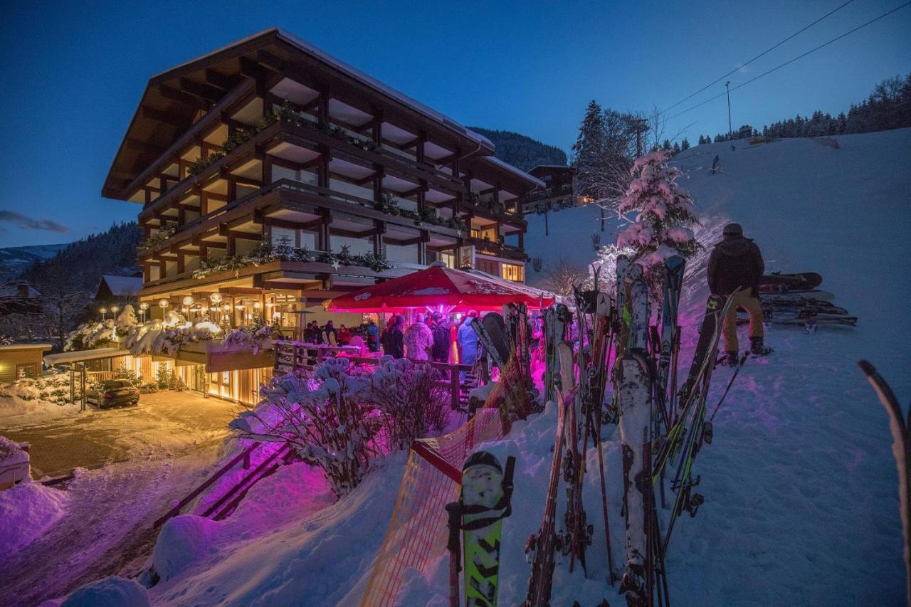 Alpin- Das Sporthotel, Summercard Included May - September ツェル アム ゼー エクステリア 写真